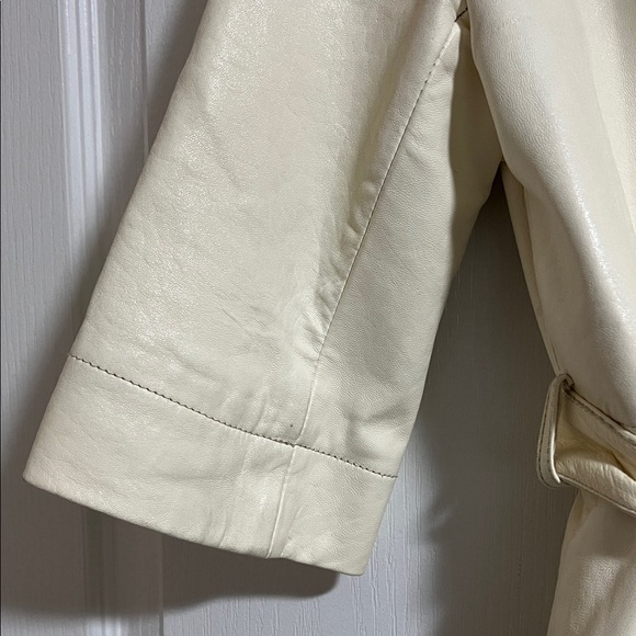Italian Leather Off White Belted Coat - Picture 5 of 16